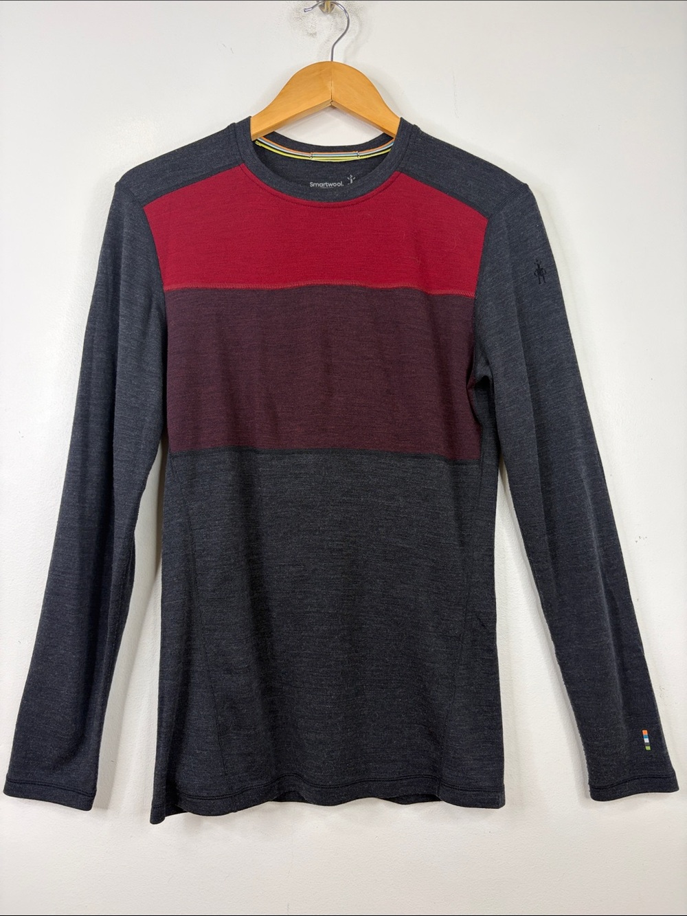 Smartwool Shirt Mens Small Gray Red Merino Wool Long Sleeve Crew Neck Colorblock